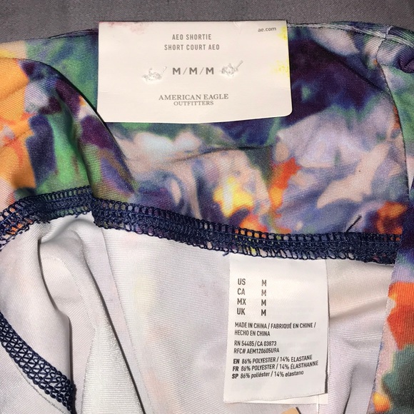 AE stretchy “shortie” - Picture 4 of 4